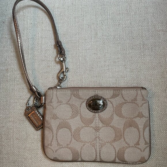 Coach wristlet - Picture 1 of 3